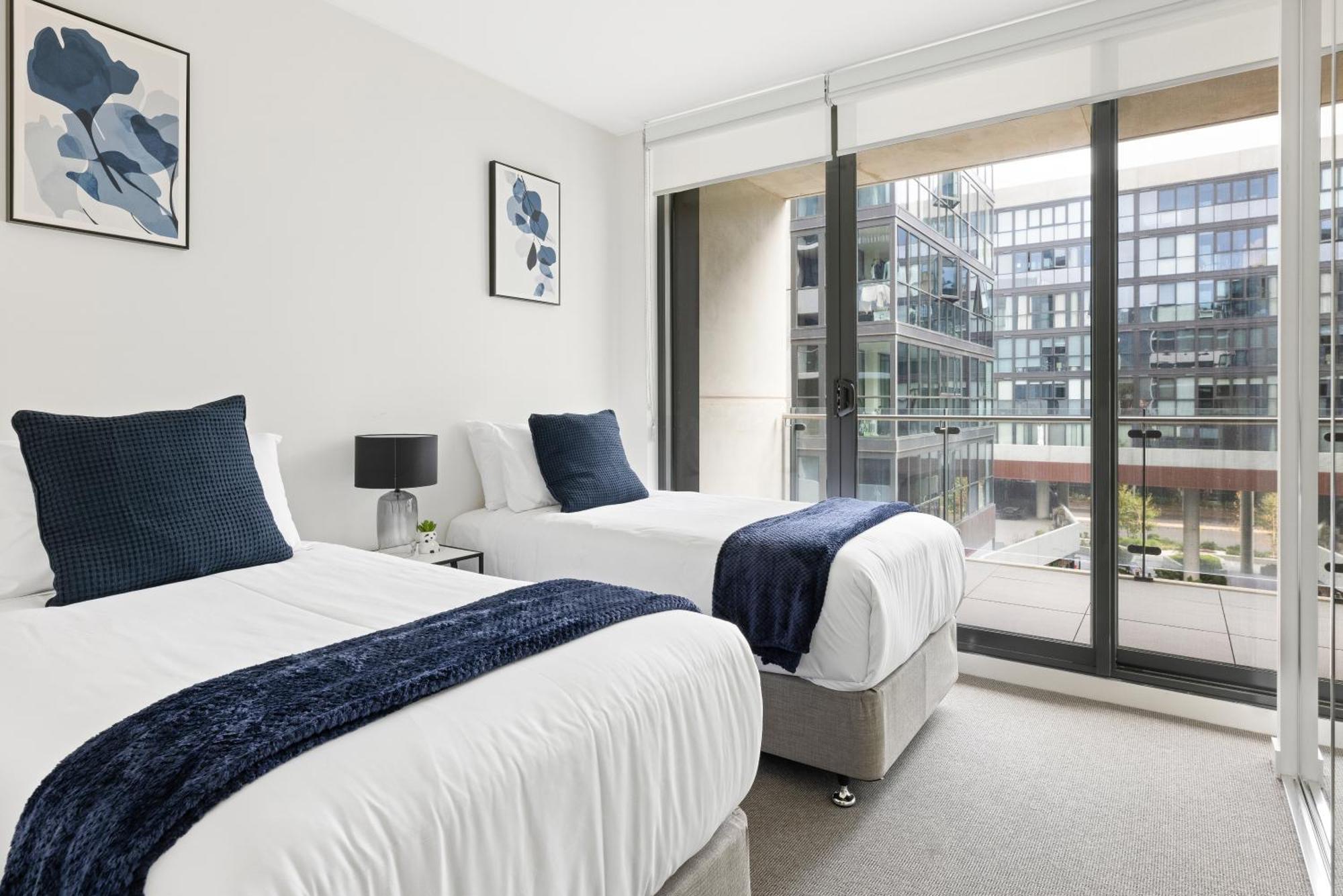 Founders Lane Apartments By Urban Rest Канберра Экстерьер фото