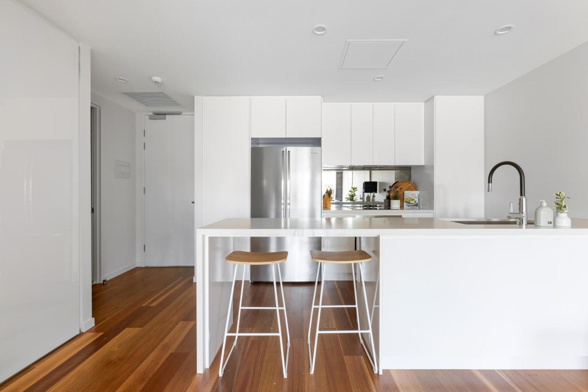 Founders Lane Apartments By Urban Rest Канберра Экстерьер фото